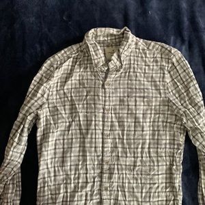American eagle flannel shirt size M, no rips or signs of use short bearly used